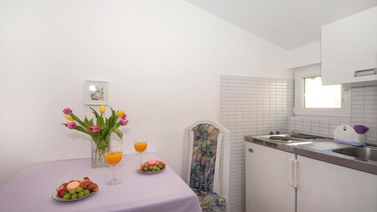 Apartments Angela Baška Voda 部屋 写真